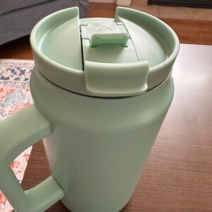 Mint Green Insulated Travel tumbler (1.5 L)